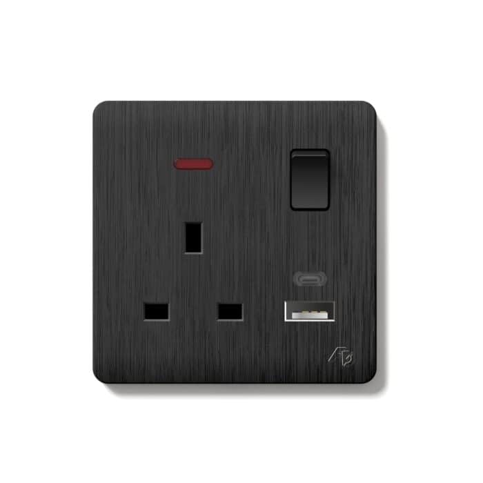 ⁦فيش ١٣ امبير  مع USB و Typ C⁩ - الصورة ⁦4⁩